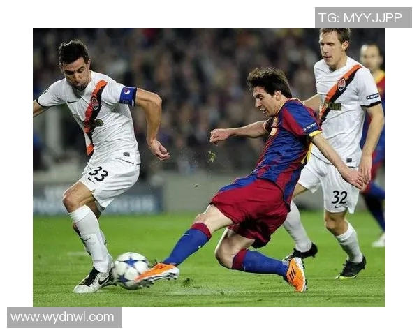 足球明星转身技巧全解析精彩视频合集助你提升球技与观赏乐趣